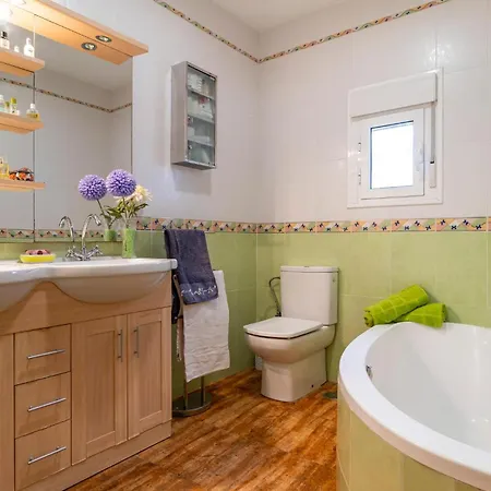 Holiday home 4 Bedroom Cozy In Chiclana De La Fronter Chiclana de la Frontera