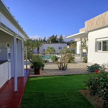 Spacious With Pool In * Chiclana de la Frontera