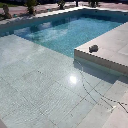 Spacious With Pool In Villa