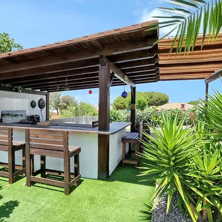 Villa Soleada: Chiclana Retreat With Private Pool *