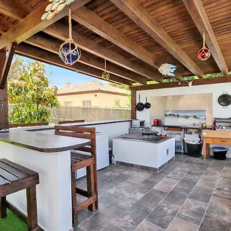 Soleada: Chiclana Retreat With Private Pool *