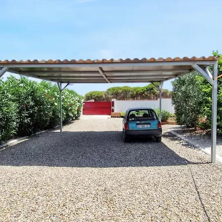 Villa Soleada: Chiclana Retreat With Private Pool