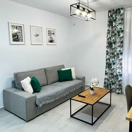 Munoz Fornell 4 Apartment