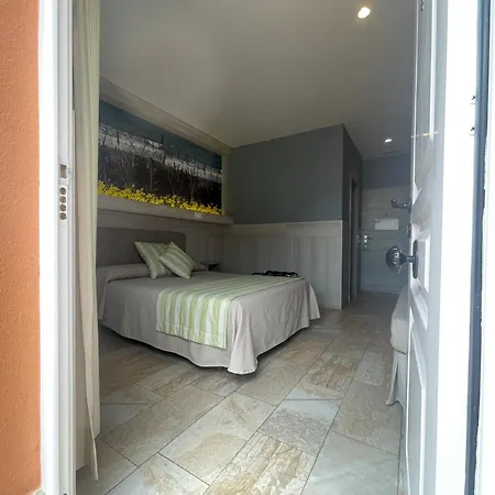 Noli Guest house