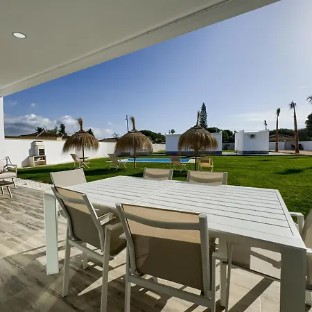 Sanctipetri 10 Pax Villa