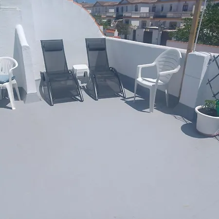 Private Ensuite With Private Balcony Apartment *