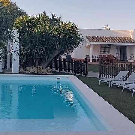 Villa *