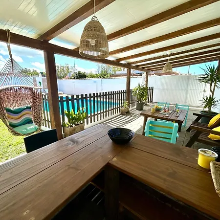 Gatu Serena Piscina Privada Mayores De 25 Anos Y Familias Holiday home