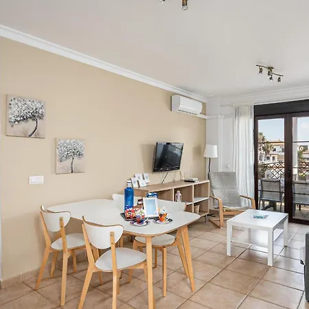 Coto 2 8 Apartment