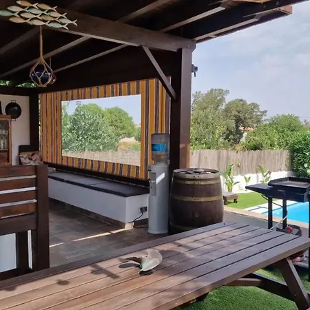 Soleada: Chiclana Retreat With Private Pool *