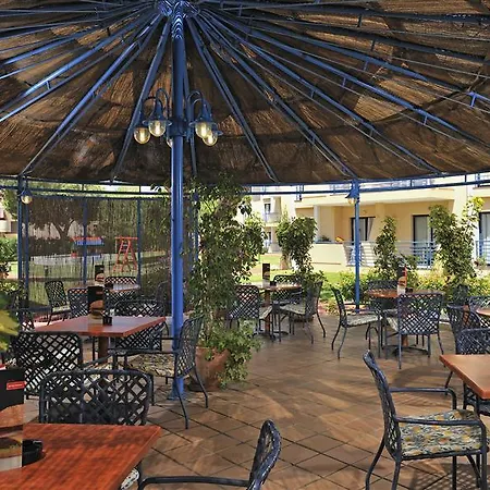 索尔桑克蒂佩特里公寓式酒店 公寓式酒店 奇克拉纳－德拉弗龙特拉