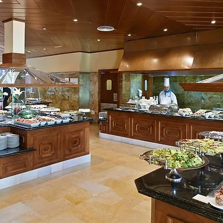 Hipotels Barrosa Palace &