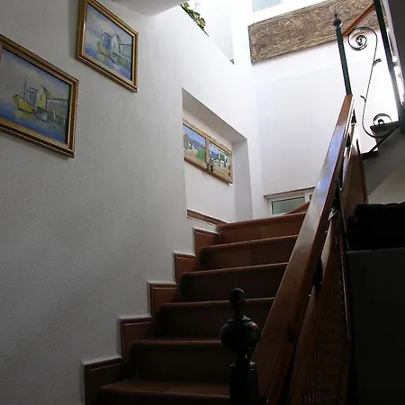 Pensión El Campanario 2*