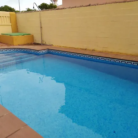 Chalet Popeye Con Piscina Holiday home