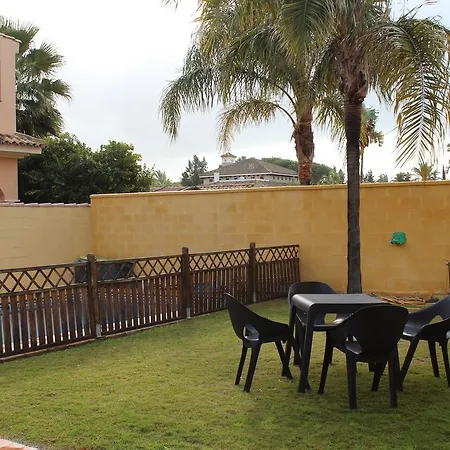 Chalet Popeye Con Piscina *