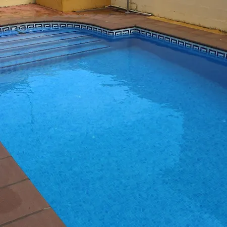 Chalet Popeye Con Piscina