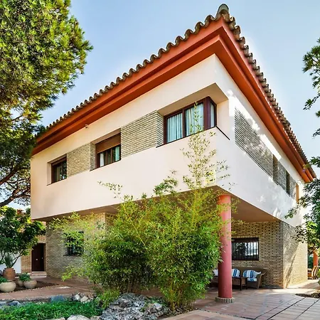 Holiday home Casa Los Laureles Chiclana de la Frontera