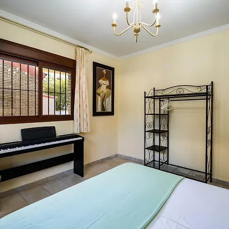 Casa Los Laureles Holiday home
