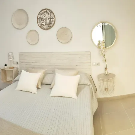 Relax Chiclana-aparcamiento Privado-tv Cable-wifiplus-aire Acond-incluido *