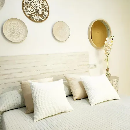 Relax Chiclana-aparcamiento Privado-tv Cable-wifiplus-aire Acond-incluido *