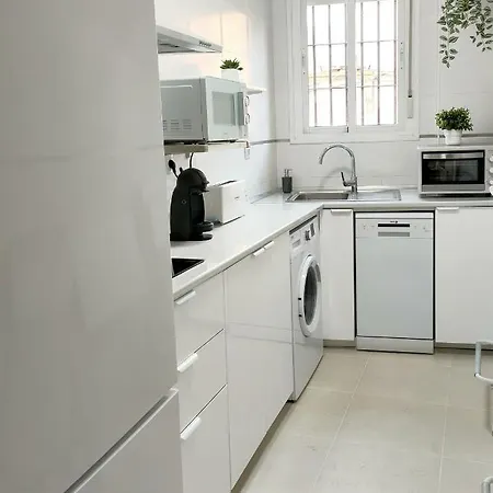 Apartment Relax Chiclana-aparcamiento Privado-tv Cable-wifiplus-aire Acond-incluido