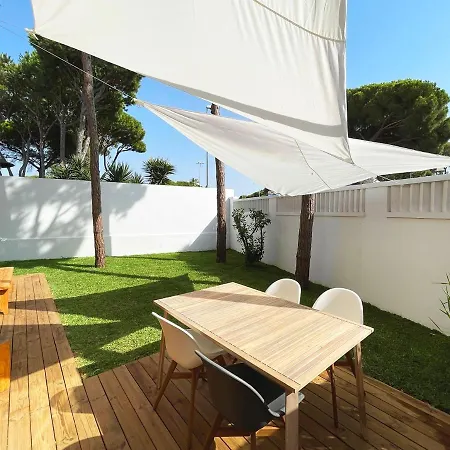 Aparthotel Biopasivos Living Pura Madera Chiclana de la Frontera