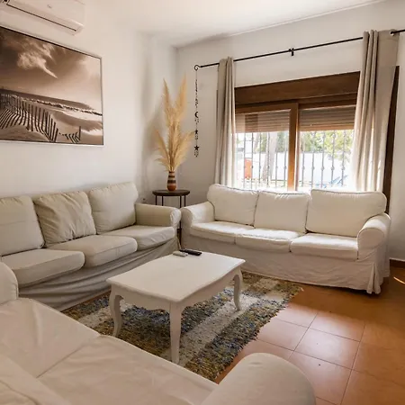 Parisito Beach Holiday home