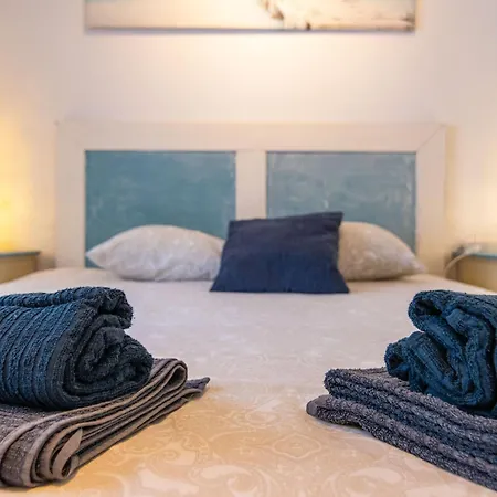 Parisito Beach Holiday home *