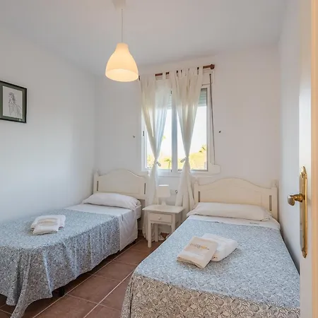Apartment Mijares *